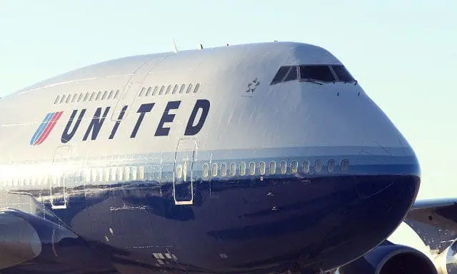 United_Airlines_05_15