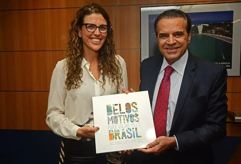 Henrique_Alves_Claudia_Sender_07_15