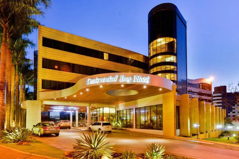 268417_554606_continental_inn_fachada_2015___noite