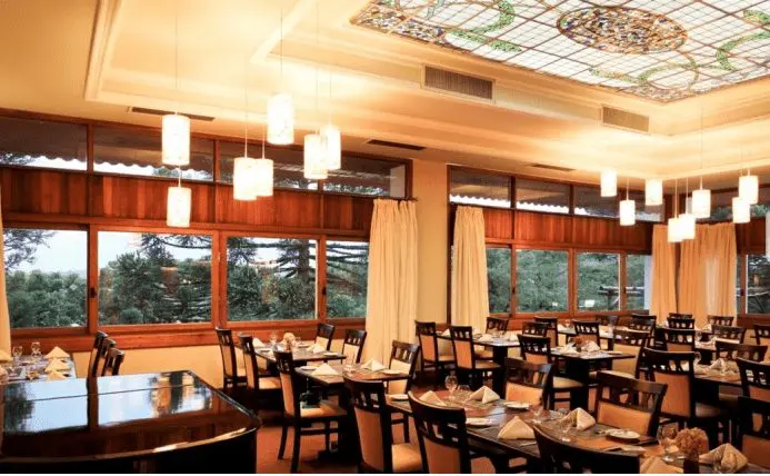 Panorâmica do Restaurante Mirabelle