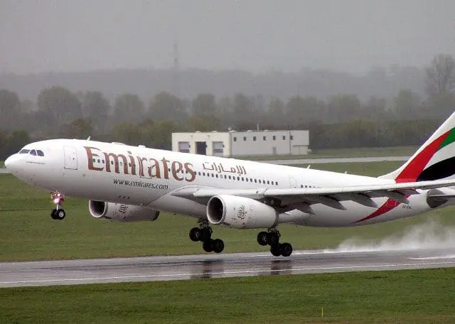 Emirates_A330-300_12_15