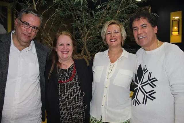 Alvaro (especialista em Paella), Lorna Burleigh (Yazigi) Marlene e Jorge