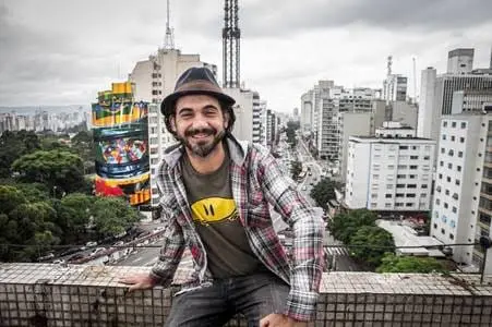 Kobra, inaugurou no dia 10 de novembro de 2015, na região da Avenida Paulista, em São Paulo, um imenso mural de Ayrton Senna
