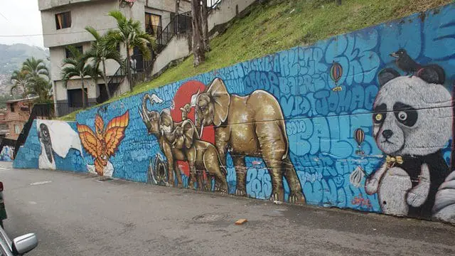 Elefante simboliza a memória histórica que nunca pode ser esquecida