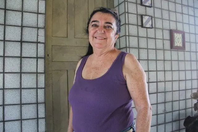 Eva Abufaiad cuida para que sua propriedade permaneça intocada e seus animais preservados
