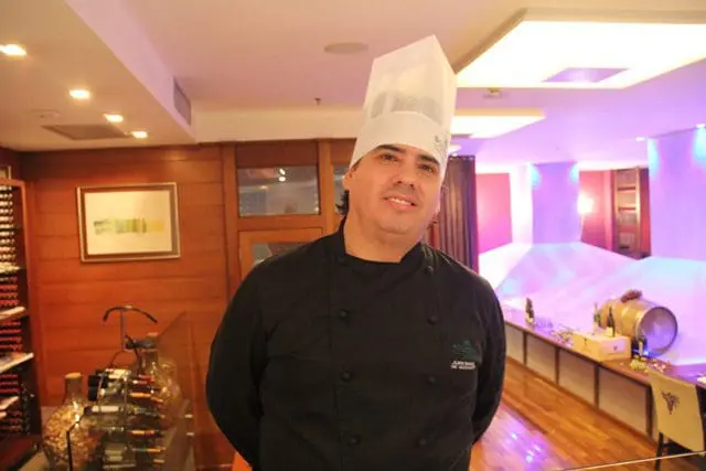 Comandado pelo chef Juan Banegas, o jantar teve como tema a cidade, as vinícolas e os pratos de Lyon, na França (Foto: DT)