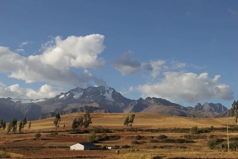 O Vale Sagrado tem cerca de 80 quilômetros de extensão, começa em Pisac e vai até Ollaytaitambo (Foto: Paulo Atzingen)