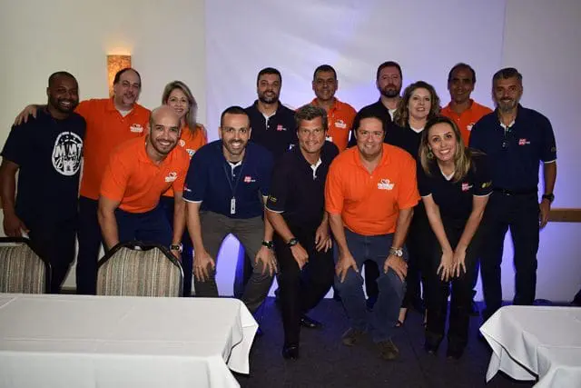 Boa parte do grupo Flytour esteve presente
