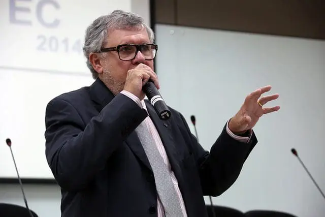Roberto Olinto - IBGE