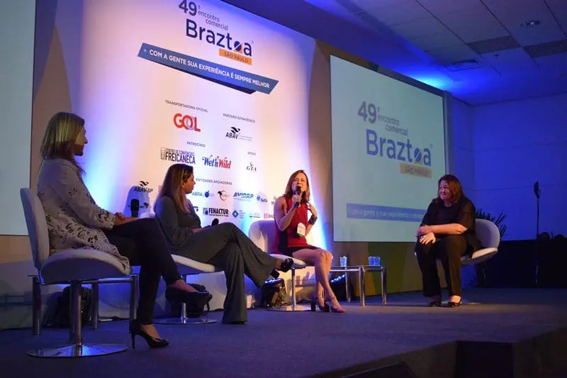 O evento contou com um painel de debates integrado por Sabrina Deweik, Sabrina Bull, Ana Donato e Magda Nassar