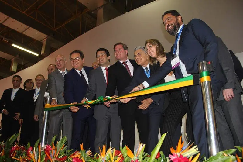 Corte da Fita dá início a feira WTM
