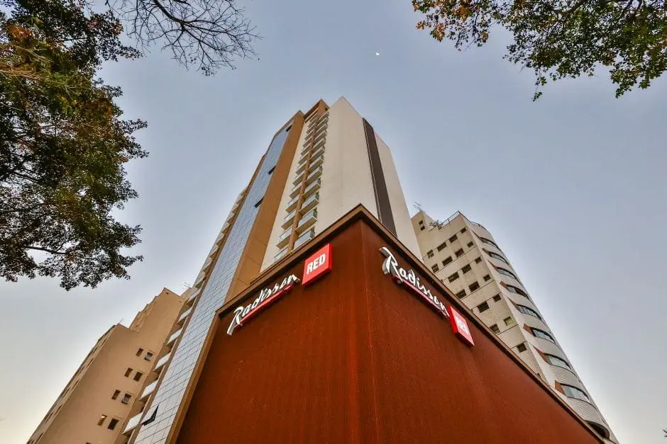 hotel-radisson-red-diario-do-turismo