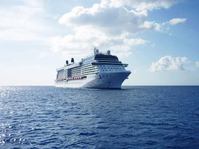 cruise-ship-788369_1280