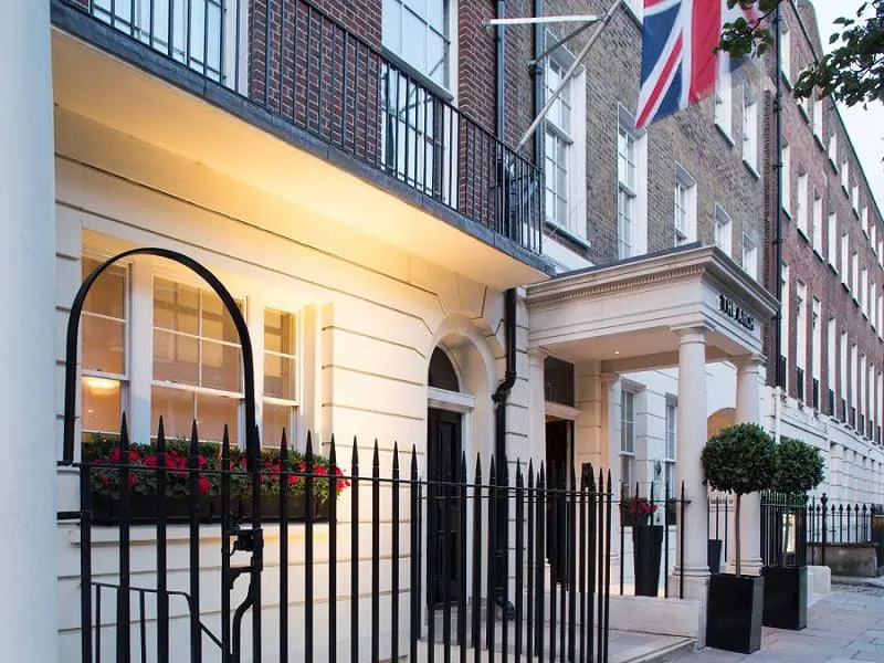 The Arch London - Entrance 2 P