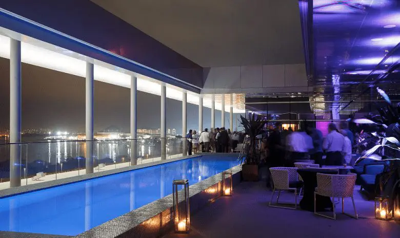 Rooftop Hilton Barra
