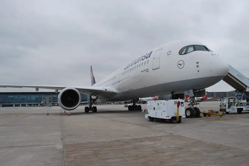 Lufthansa Solange Galante