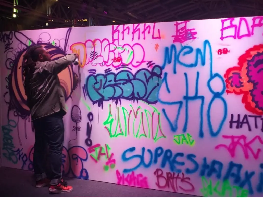 Convidados Pullman grafiti