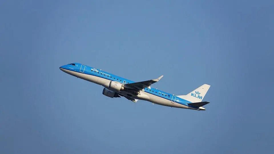 KLM 10 21
