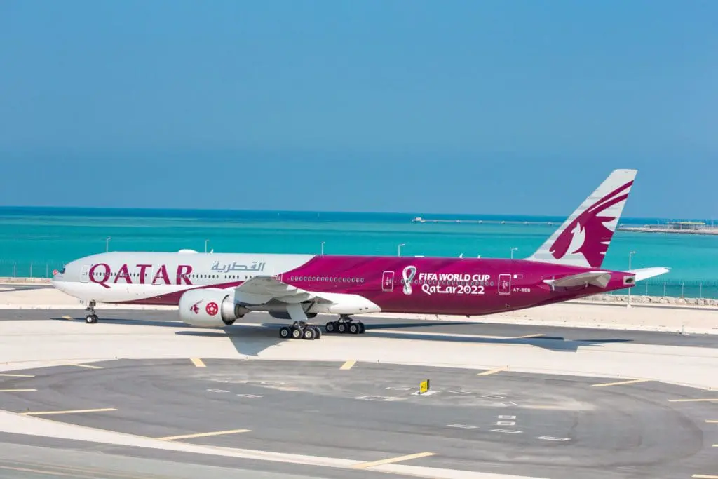 Qatar-777-300ER-FIFA-World-Cup-Copa-do-Mundo-2022-02-1024x683
