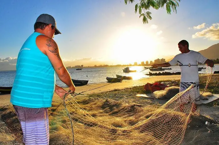 Caraguatatuba terá eventos voltados à pesca, carros antigos, jazz e vinho nos próximos meses.