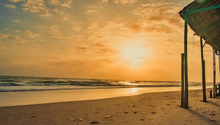 praia_do_ceara_leonardo-soares_unsplash Pôr do sol em praia do Ceará