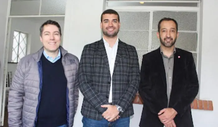 Gustavo Gresa (Diretor de Projetos Estratégicos da Secretaria de Turismo de SP); Guilherme Miranda (Secretário Executivo da Secretaria de Turismo de São Paulo), Clodomiro Júnior (Chefe de Gabinete da Secretaria de Turismo de São Paulo) comparecem ao lançamento dos "Parques Naturais de São Paulo".