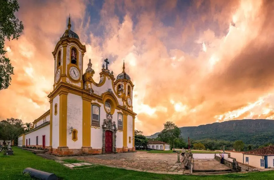 Tiradentes-Mais-credito-Alberto_Lopes Tiradentes