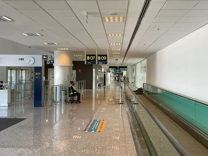 aeroporto_de_viracopos_em_campinas_sp_inaugura_quatro_novas_pontes_de_embarque As quatro novas pontes do Aeroporto de Viracopos, em Campinas-SP, serão inauguradas no dia 1º de julho.