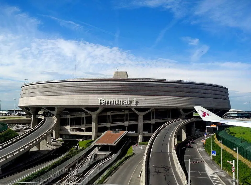 Aeroporto Charles de Gaulle, em Paris