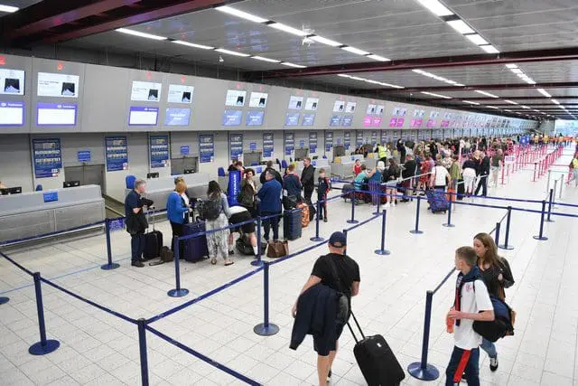 Em artigo, Oskar Kedor, CEO da Mobility, fala sobre o caos nos aeroportos da Europa, marcado pelo cancelamento de voos e passageiros amontoados nos aeroportos, e o que isso revela do Turismo no pós-pandemia.