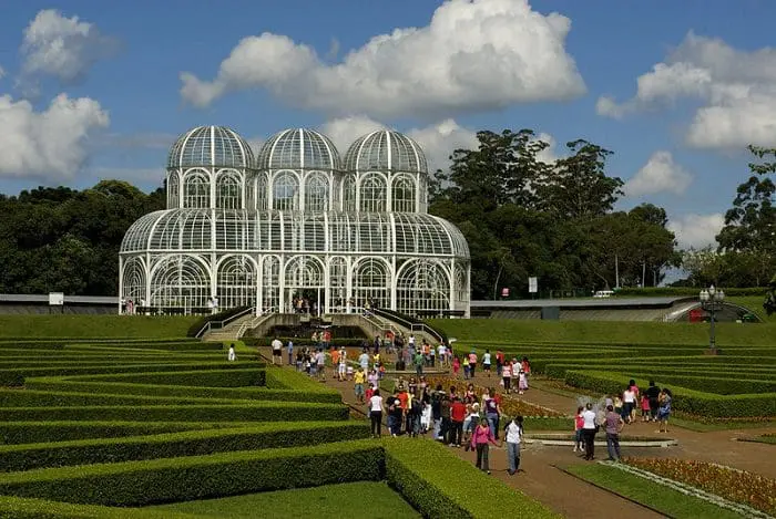 Jardim Jardim Botânico, em Curitiba - Agências e operadoras esperam mais vendas