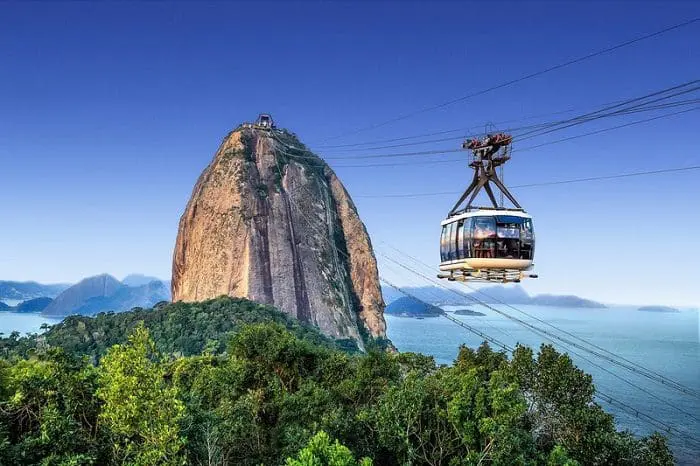 Vista do bondinho no Parque Bondinho Pão de Açúcar.