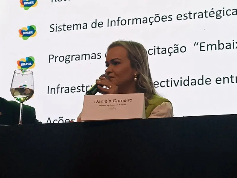 ministra do Turismo