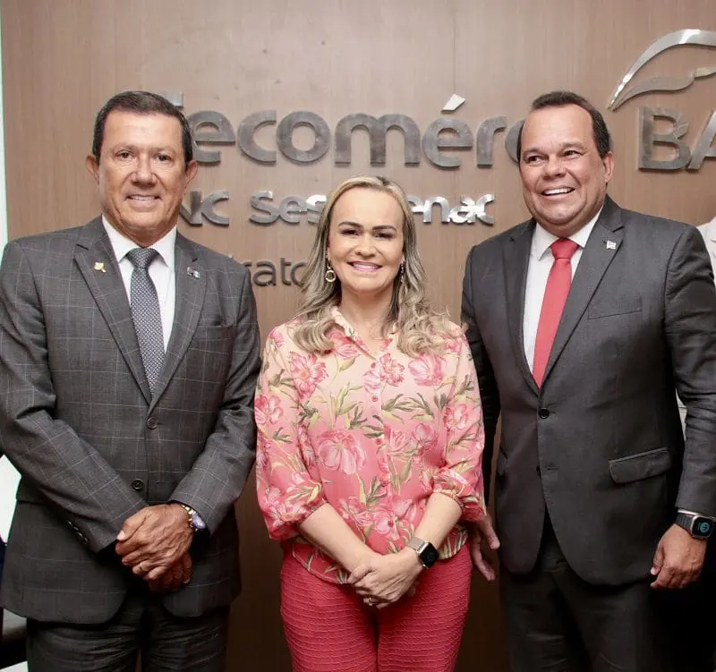 Glicerio Lemos, ministra Daniela Carneiro e Geraldo Junior (vice governador da Bahia) - Crédito: divulgação)