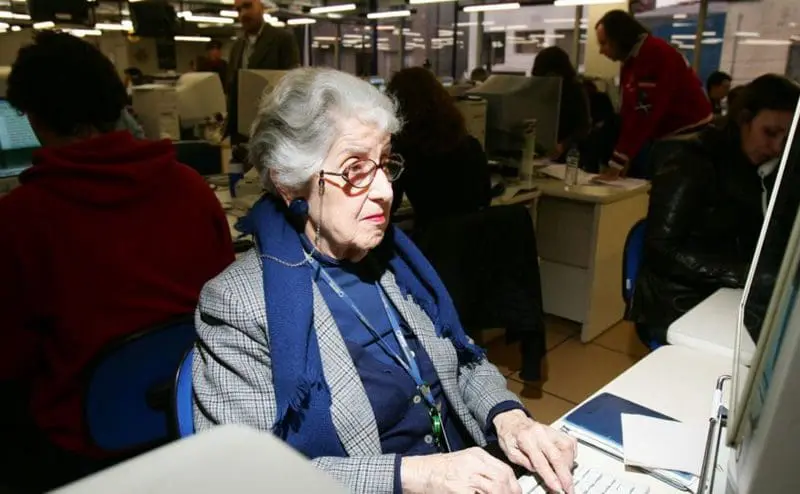 Rosy de Sá Cardoso - Foto Daniel Castellano - Arquivo Gazeta do Povo Morre Rosy de Sá Cardoso, pioneira do jornalismo paranaense