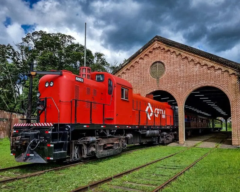 turismo ferroviário. O Expresso Turístico oferece três roteiros de viagens: Paranapiacaba, Jundiaí e Mogi das Cruzes, sempre com partidas a partir da Estação da Luz (Crédito: divulgação CPTM).
