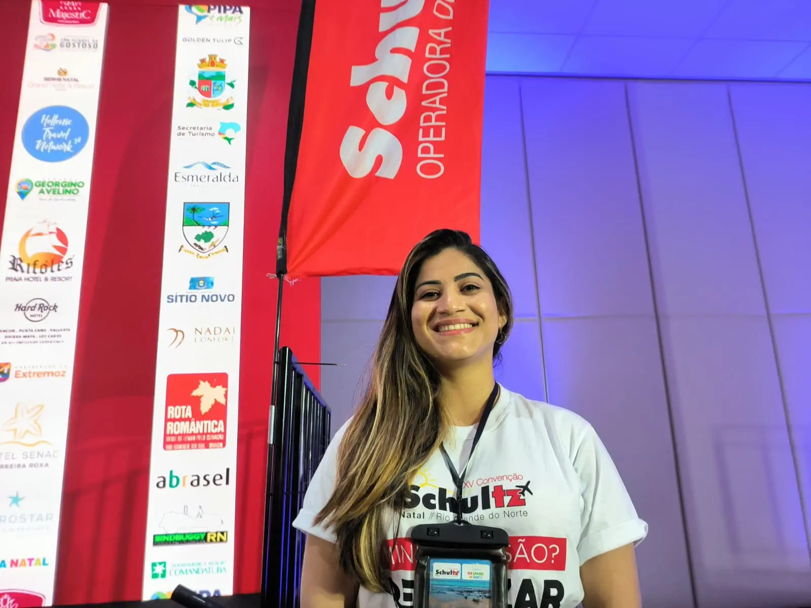 Rafaela Feliciano (agente de viagens da A H. Voyage), primeiro lugar em vendas da Schultz Operadora