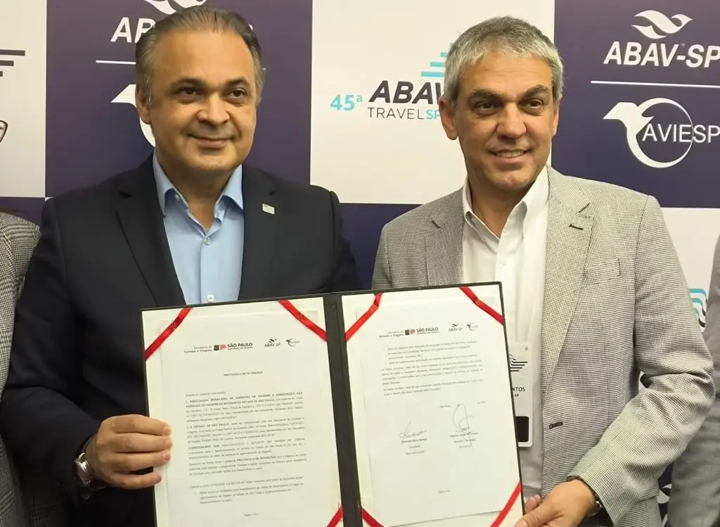 Abav-Aviesp e SETUR assinam protocolo de intenção