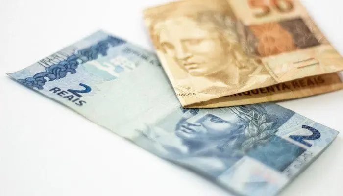 pexels-daniel-dan-7623482 Nova lei reduz imposto de renda retido na fonte para remessas ao exterior