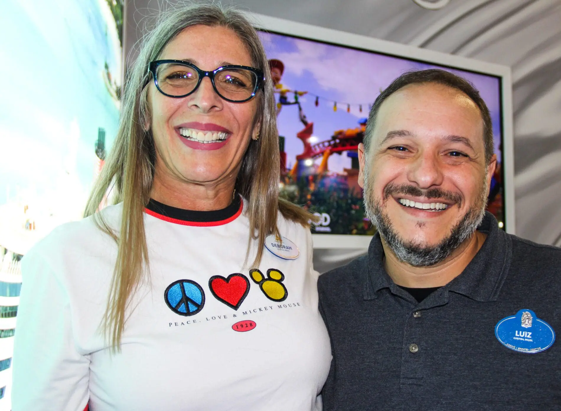 Débora Galdin, Client Solutions Manager para o mercado brasileiro latino e geral; e Luiz Araújo, gerente sênior de vendas responsável pelo mercado brasileiro Disney Destinations. Débora Galdin, Client Solutions Manager para o mercado brasileiro latino e geral; e Luiz Araújo, gerente sênior de vendas responsável pelo mercado brasileiro Disney Destinations (Foto: Geovana Fraga)