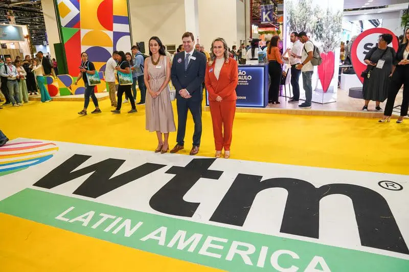 Daniel Zanetti, Diretor da WTM Latin America e a Ministra do Turismo, Daniela Carneiro (Foto: Divulgação)