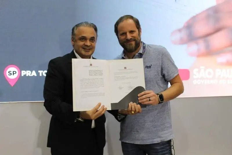 Roberto Lucena, Secretário de Turismo e Viagens de SP, e Luciano Guimarães, VP de Negócios da BeFly (Divulgação: BeFly)