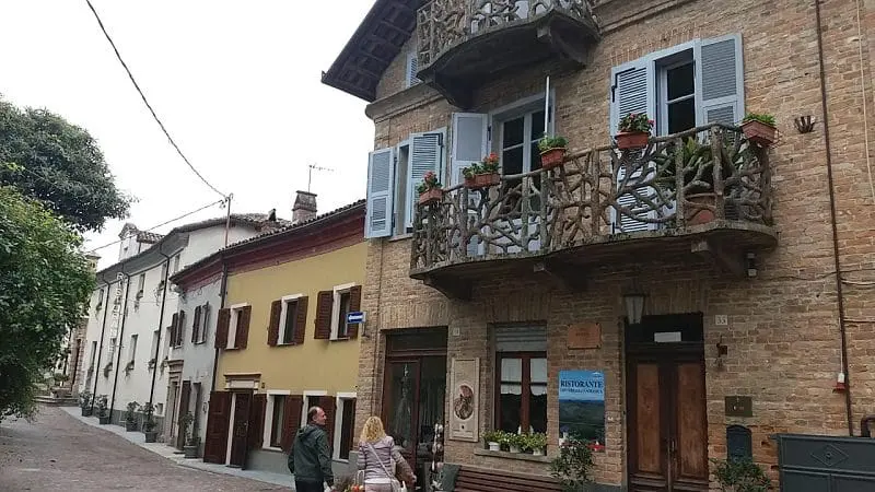 Alba 1 Alba