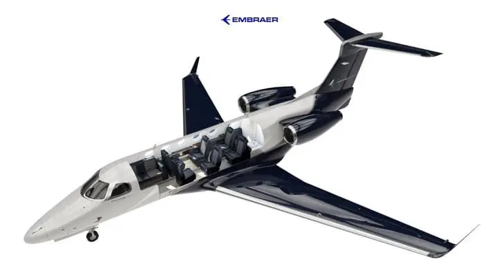 Interior do Phenom 300 da Embraer