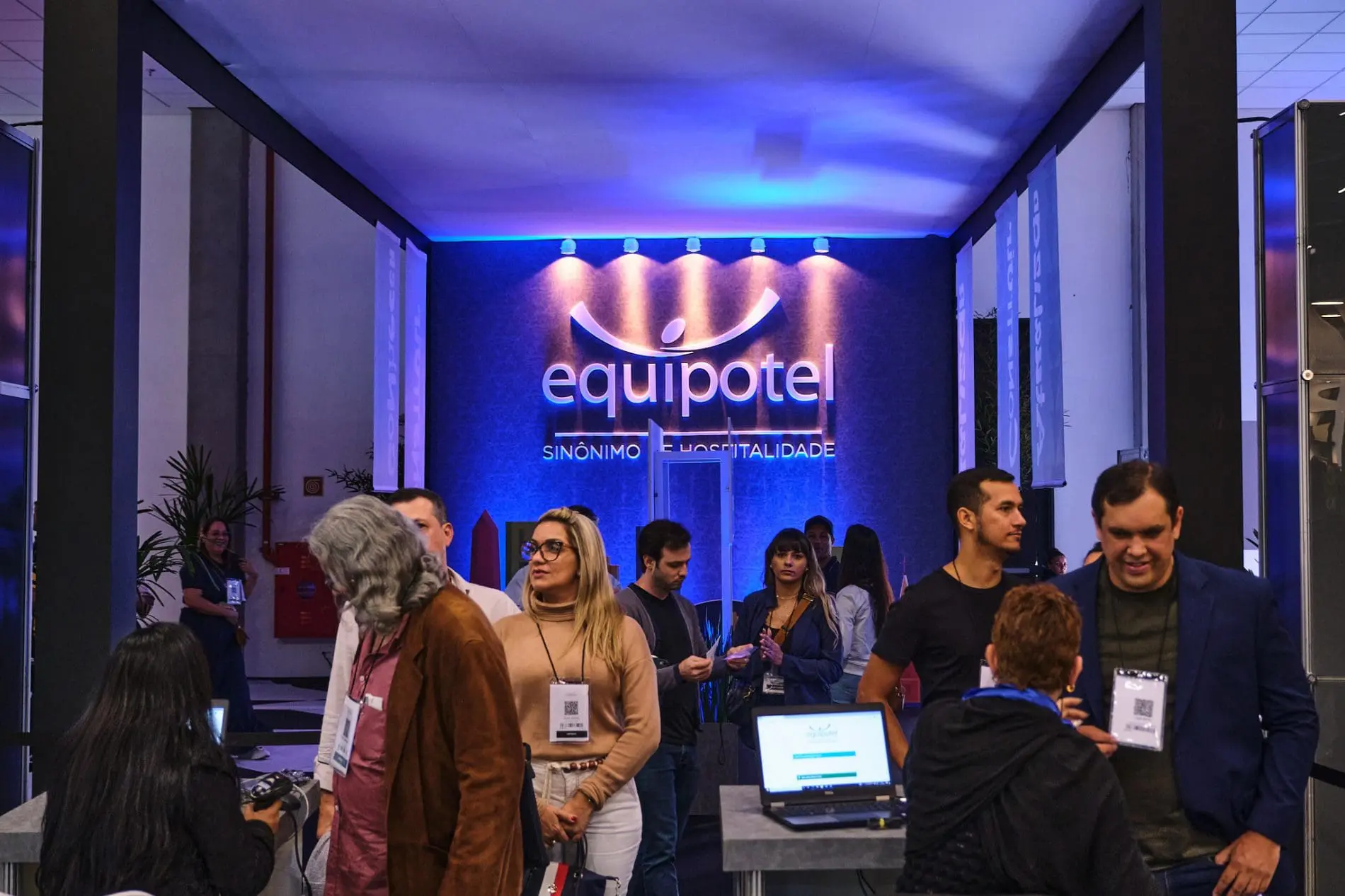 Equipotel
