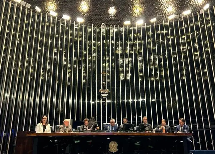parques_e_atracoes_sao_homenageados_em_sessao_solene_do_senado_autoridades_do_sindepat_compoem_mesa_na_sessao Parques e atrações são homenageados: Autoridades do SINDEPAT na Sessão Solene do Senado Federal