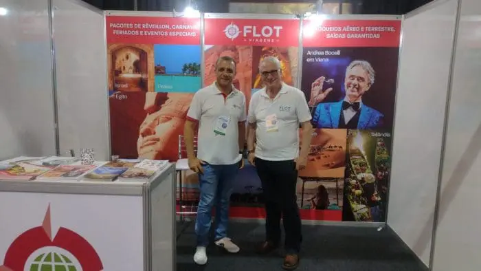 Confira mais fotos da 25ª Feira de Turismo Avirrp: equipe Flot Viagens