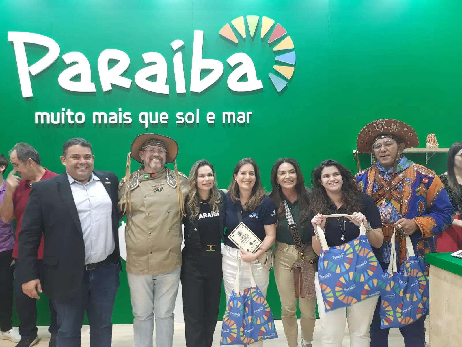 Autoridades participaram do lançamento do produto 