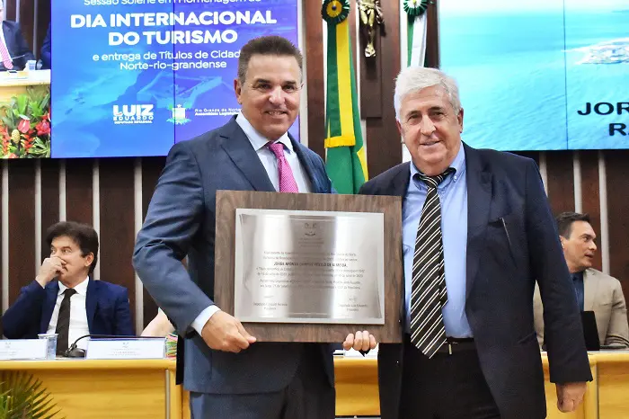 Fundador da Vila Galé, Jorge Rebelo de Almeida, recebe títulos