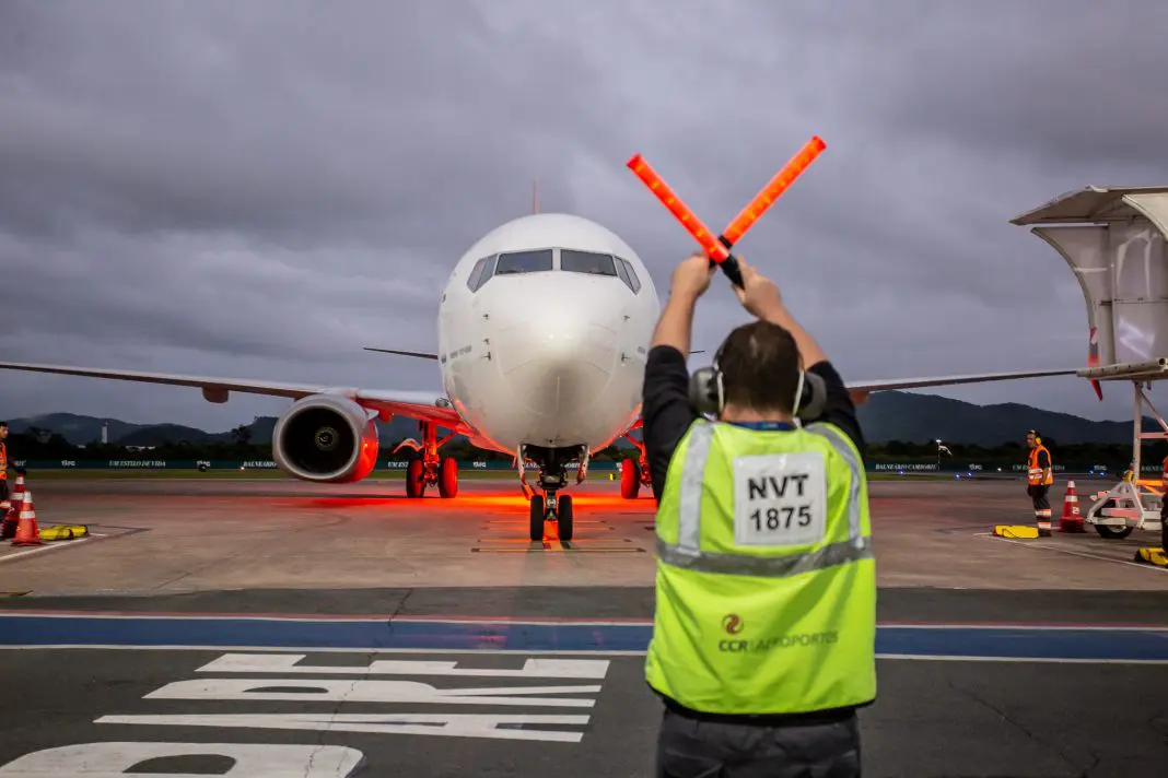 35 mil passageiros devem passar pelo Aeroporto Internacional de Navegantes durante o Carnaval 2024 Divulgação CCR Aeroportos (2)